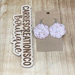 Pink Floral Scalloped Drop Earrings - Lightweight Women's Jewelry